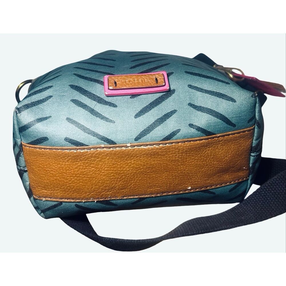 Fossil Keely Herringbone Crossbody - Picture 7 of 13